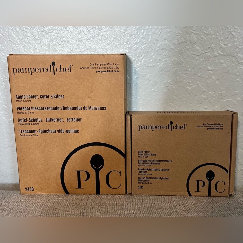 Pampered Chef Apple Peeler, Corer & Slicer PLUS Stand